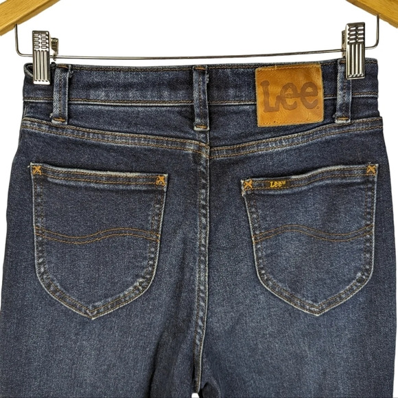 Lee Vintage Modern High Rise Flare Jeans Women’s Size 27 Dark Wash Denim - Picture 5 of 12